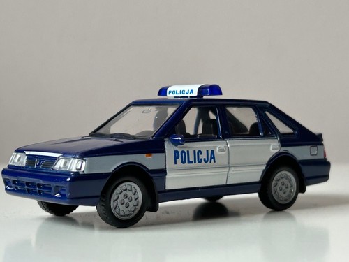 Polonez caro plus police - plus,